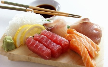 生魚片富含維生素 怎麼吃安全又美味？