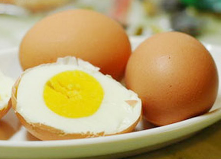 生雞蛋比熟雞蛋營養？