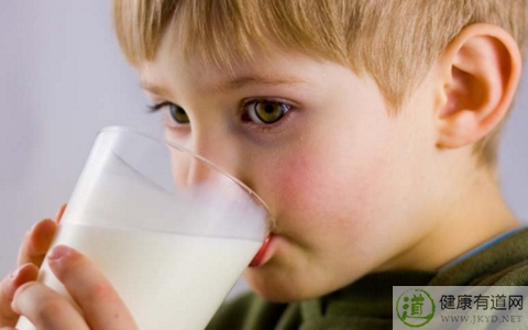 吃感冒能喝牛奶嗎