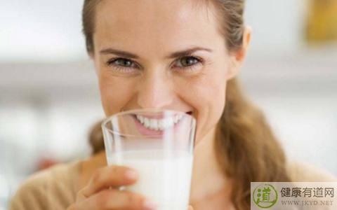 吃感冒能喝牛奶嗎