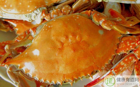 海螃蟹不能和什麼一起吃_海螃蟹和什麼相克