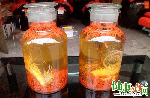 冬令進補:教您如何自制冬季養生酒