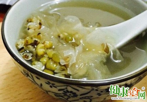 炎熱夏季防中暑喝綠豆銀花湯