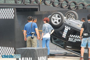 遭遇翻車該如何自保