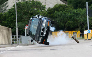 車禍翻車後如何自救